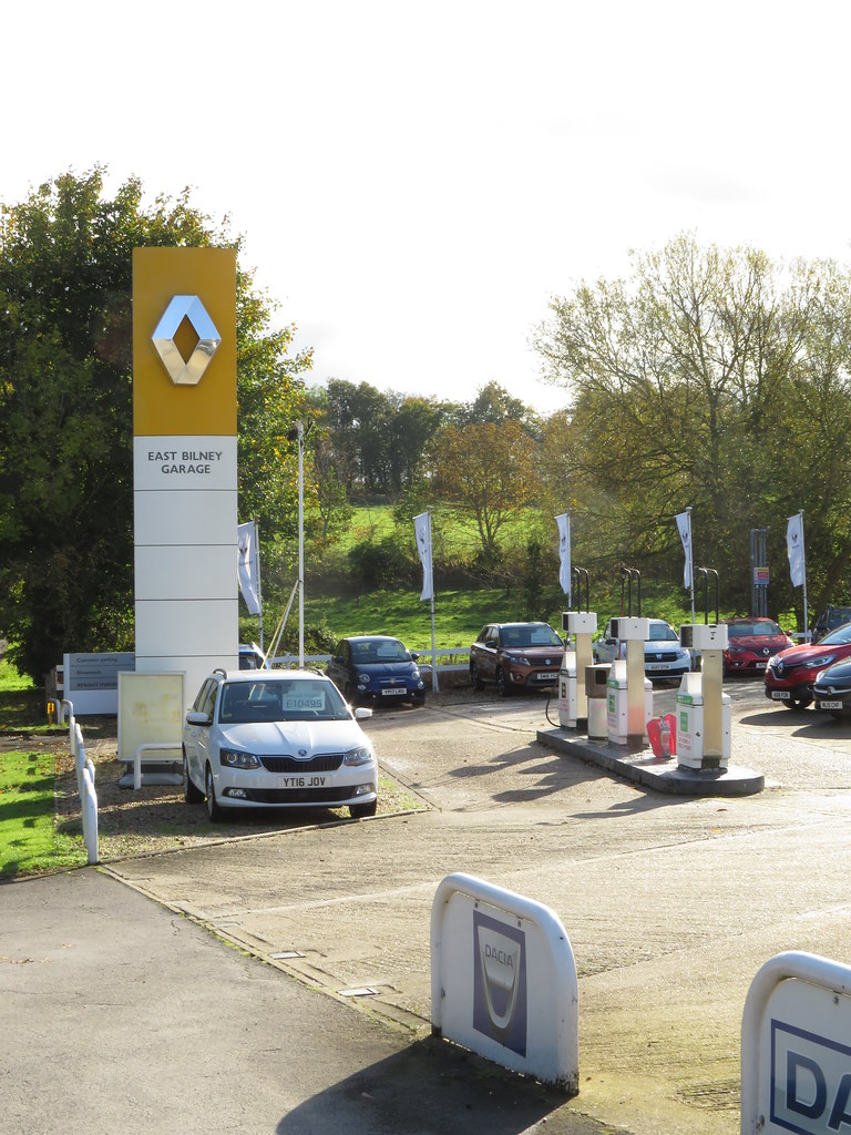 Independent East Bilney Garage, Fakenham Road, East Biln… Flickr