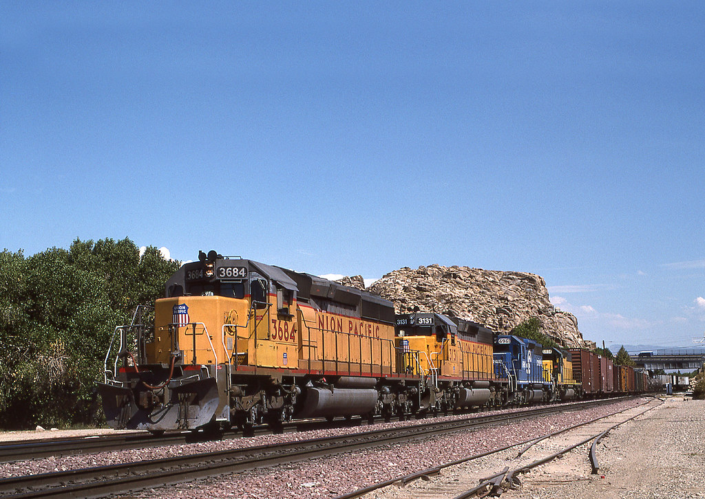 UP3684eVictorvilleCA994 Eastbound UP train Victorville, C… Flickr
