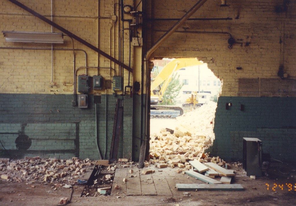 P15Z014 Demolition of the J. W. Hewitt Machine Company … Flickr