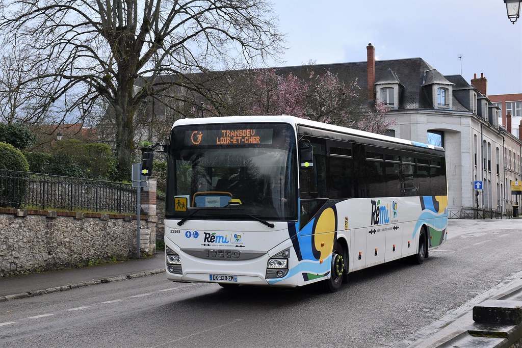 Blois A Remi branded Iveco Crossway in the Transdev Loire … Flickr