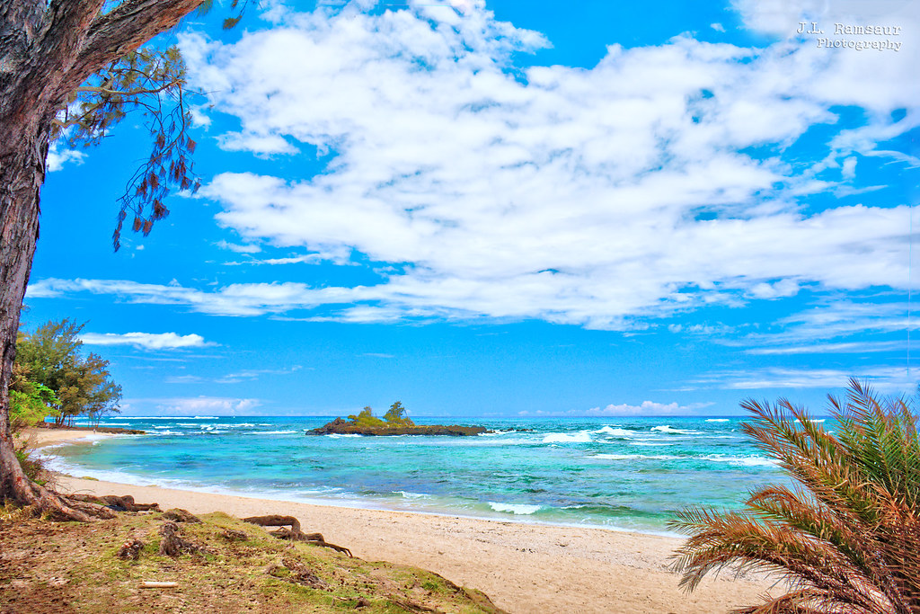 Kawela Beach Kahuku, Oahu, Hawaii “The loveliest fleet o… Flickr