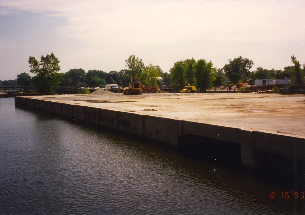P15Z027 Demolition of the J. W. Hewitt Machine Company … Flickr