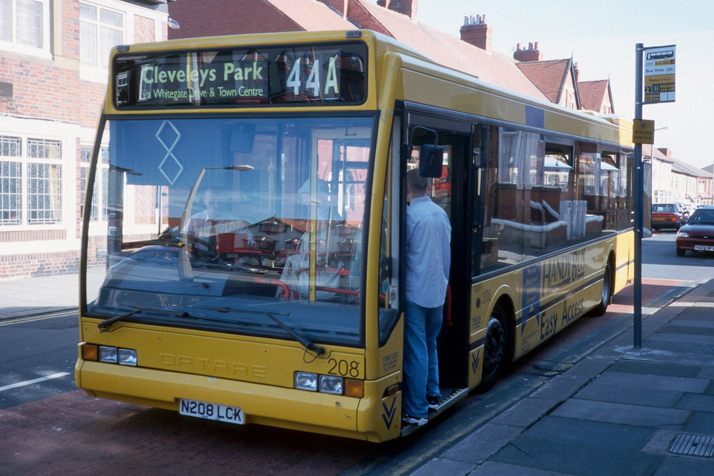 Blackpool Transport, bus 208, Bispham Hotel, Warbreck Driv… Flickr