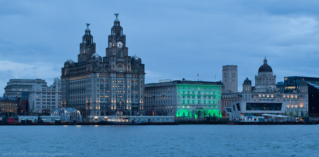 IMG_3956 Three Graces at Dusk Liverpool's Pier Head waterf… Flickr