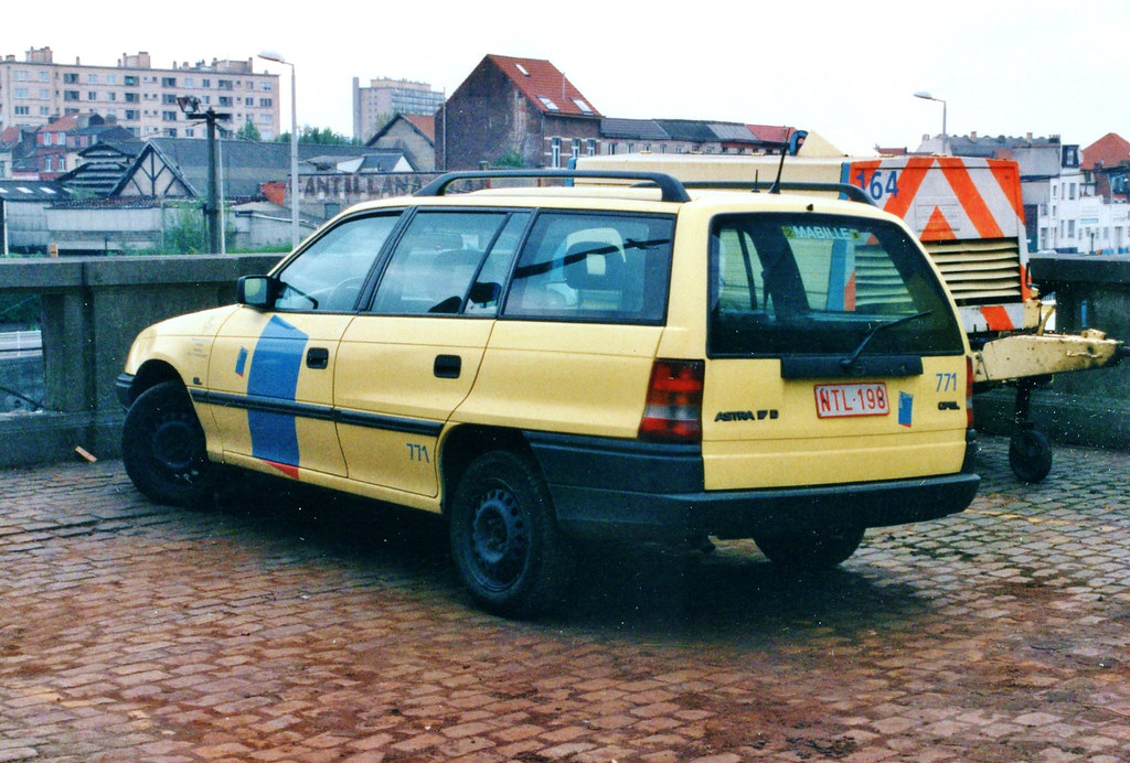 771 MATERIEL FIXE OPEL Astra (1994) / USINE CENTRALE / PHO… Flickr