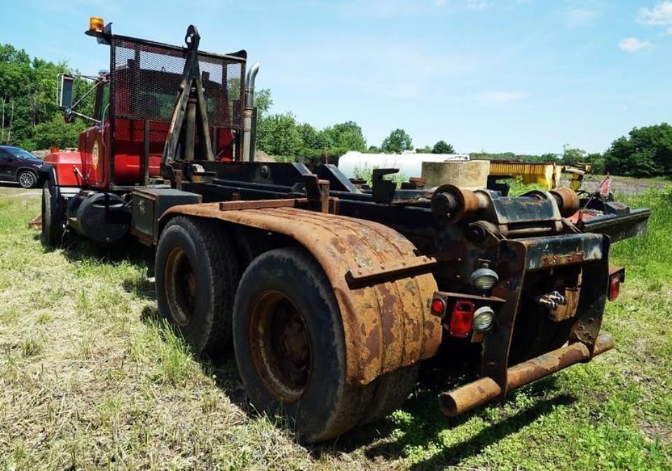 Village of Medina, NY 2000 Mack RD688S hooklift truck N… Flickr