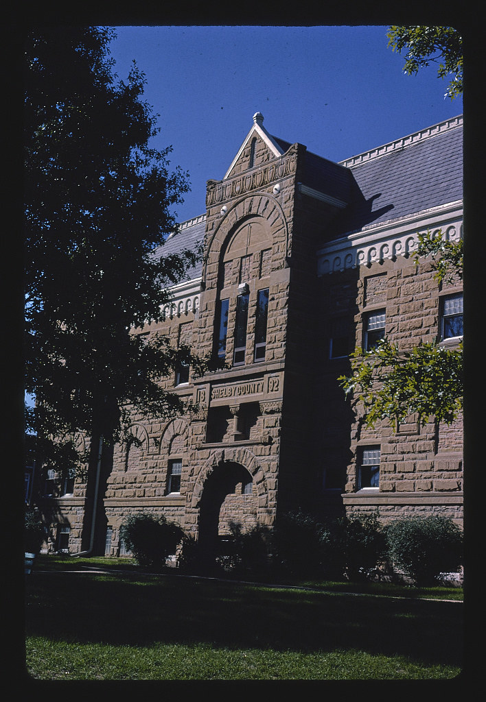 Shelby County Courthouse, side detail, Harlan, Iowa (LOC) Flickr