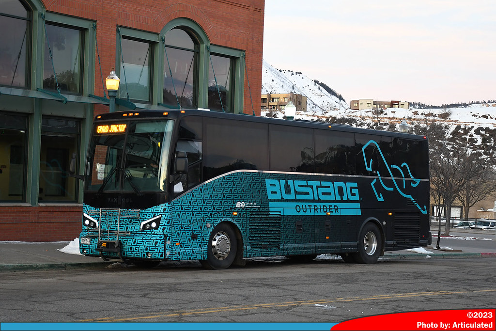 Bustang 38501 Bustang 38973 is a 2019 Van Hool CX35, opera… Flickr