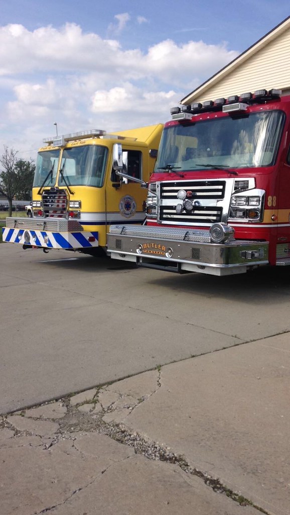 Joint Training Vandalia Engine 2 & Butler Engine 88 at Van… Flickr