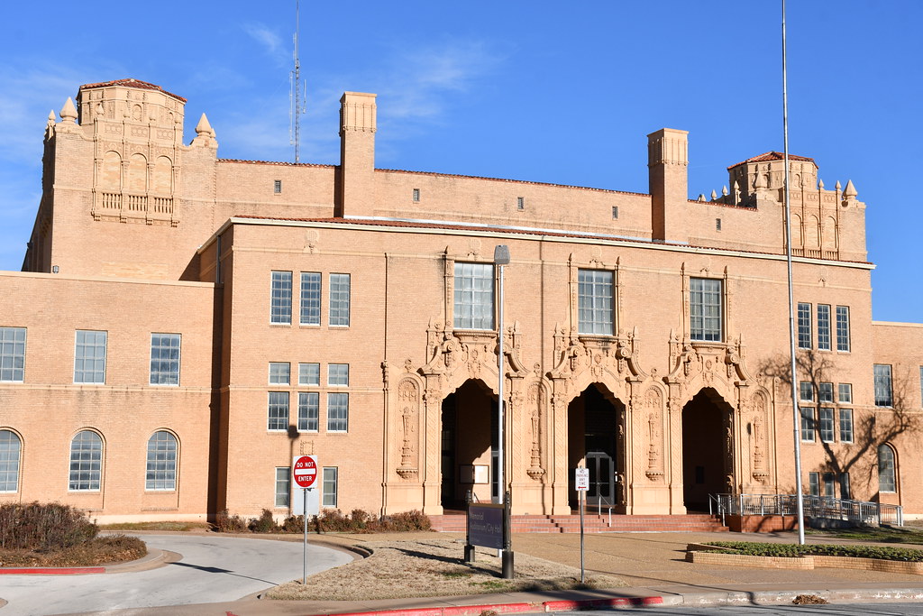 Memorial Auditorium (Wichita Falls, Texas) Historic 1927 c… Flickr