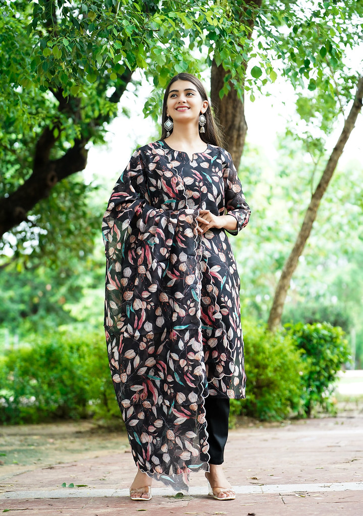 Kurti Pant Set Pant sets by the PSD Jaipur are available f… Flickr