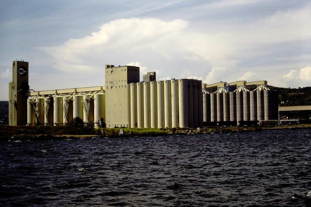 Grain elevators at the port of Duluth, Minnesota (1988) Flickr