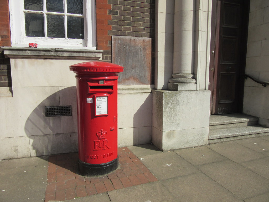 Outside The Former Post Office, High Street, Rochester, Ke… Flickr