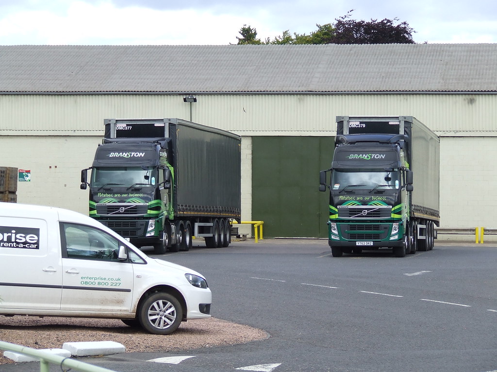 Potato lorries at Branston Potato Faci… Flickr