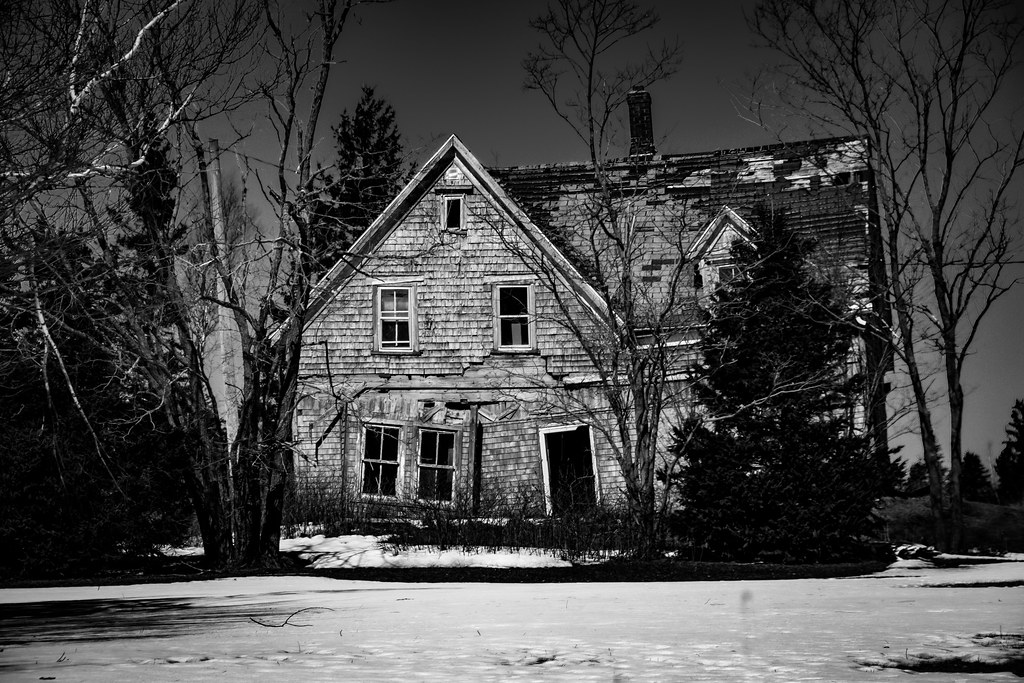 Fading Away 2 Abandoned farmhouse near Oyster Bed Bridge… PaulK