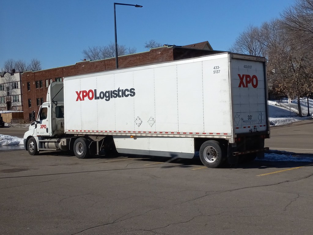 Xpo Logistics Freightliner Casadica11642ST DAYCAB Derrick (Big Papi