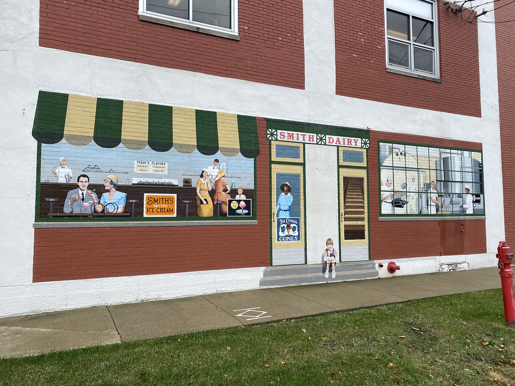 OH Orrville Mural 4 Mural in Orrville, Ohio. Flickr