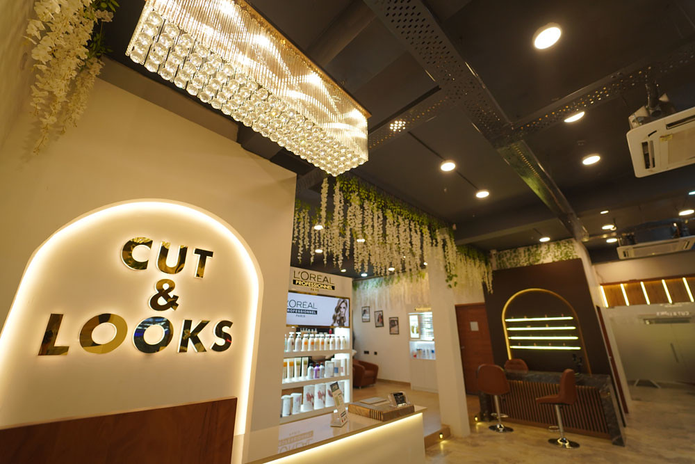 Cut & Looks unisex Salon Varanasi We Provide more types of… Flickr