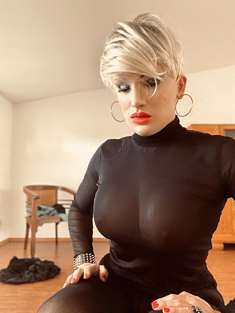 Why do you have to be so mean to me? miss_lia_lana Flickr