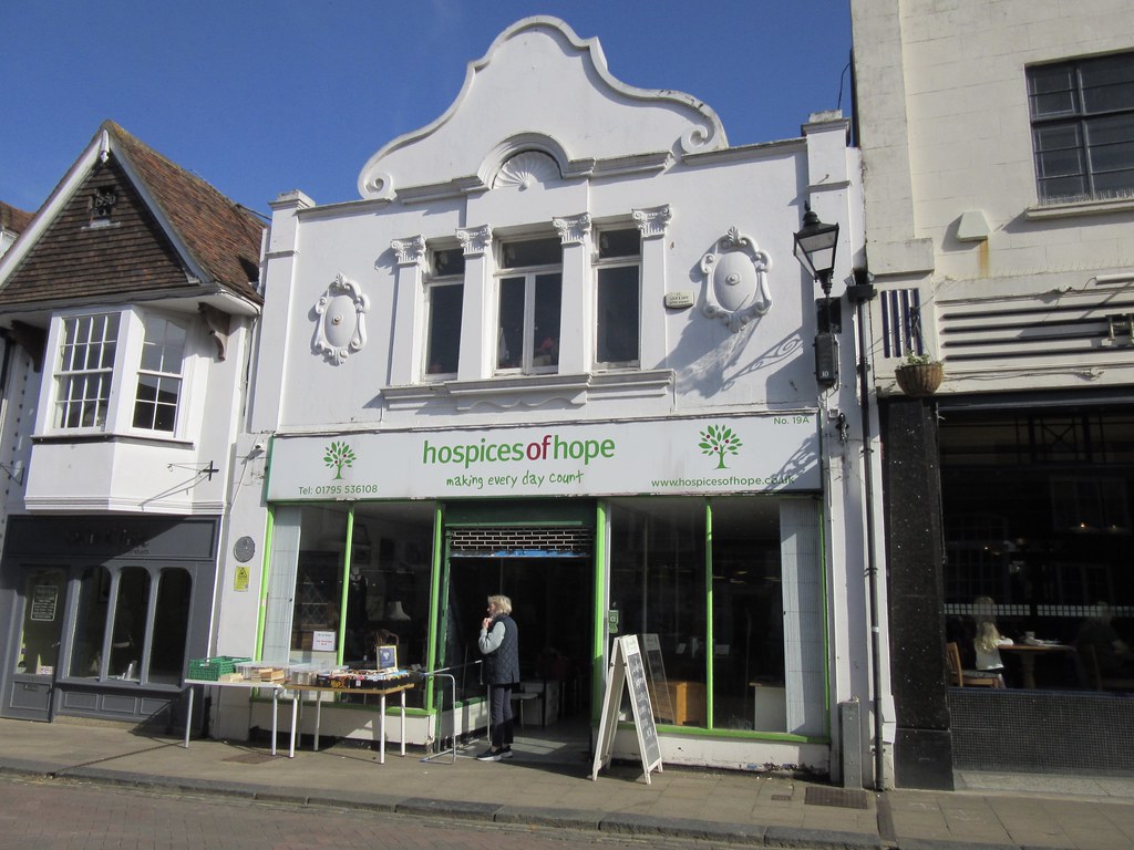 Hospices of Hope Charity Shop, Preston Street, Faversham, … Flickr