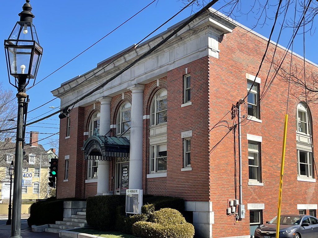 85 Middle Street. Portsmouth, New Hampshire. Contributing … Flickr