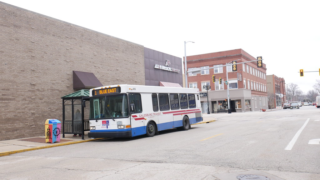 Galesburg Transit 2004 GILLIG Advantage LF29 (Diesel) 4… Flickr