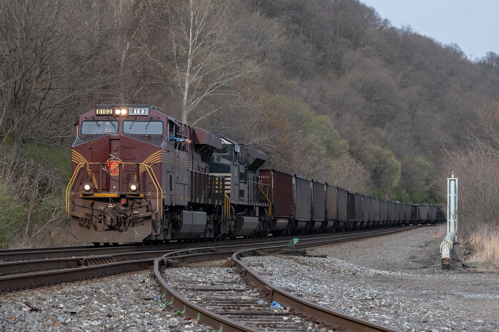PRR8102 595 Dravosburg, PA, 4/8/23 Jacob Leukhardt Flickr