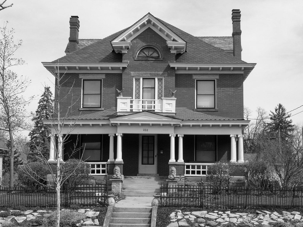 P11_BW_Buchheit My intention for this photo was to show a … Flickr