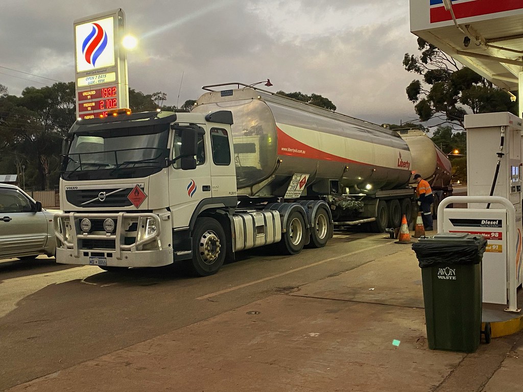 Liberty Oil Australia Volvo FM500. Filling up the underground petroleum