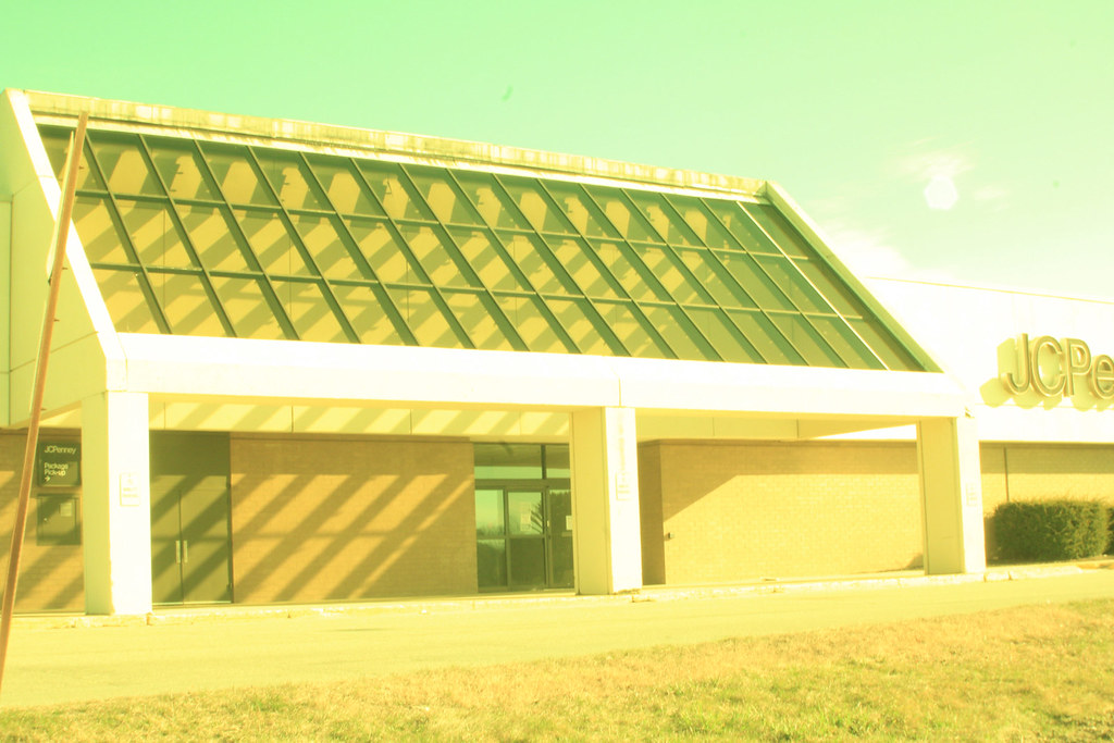 Auburn. Maine mall signage work Exterior photographs of th… Flickr