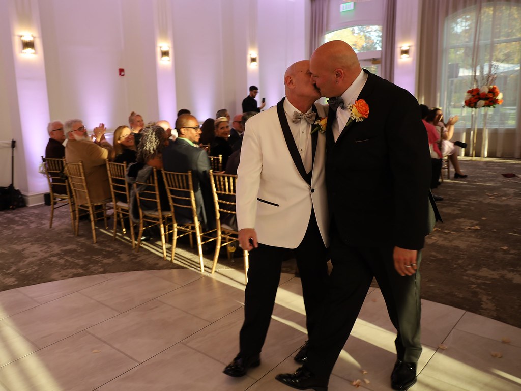 img_6484kissaisle3x4_52477727996_o David Gatto Flickr