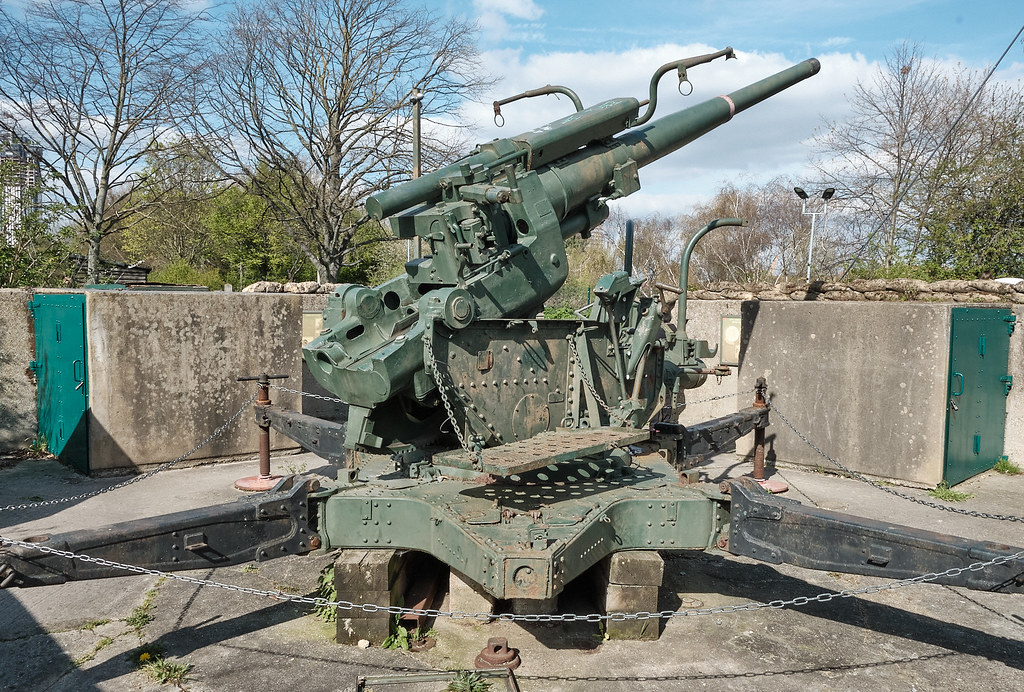 Ack Ack Gun from WWII Mudchute Farm, Isle of Dogs, London Flickr