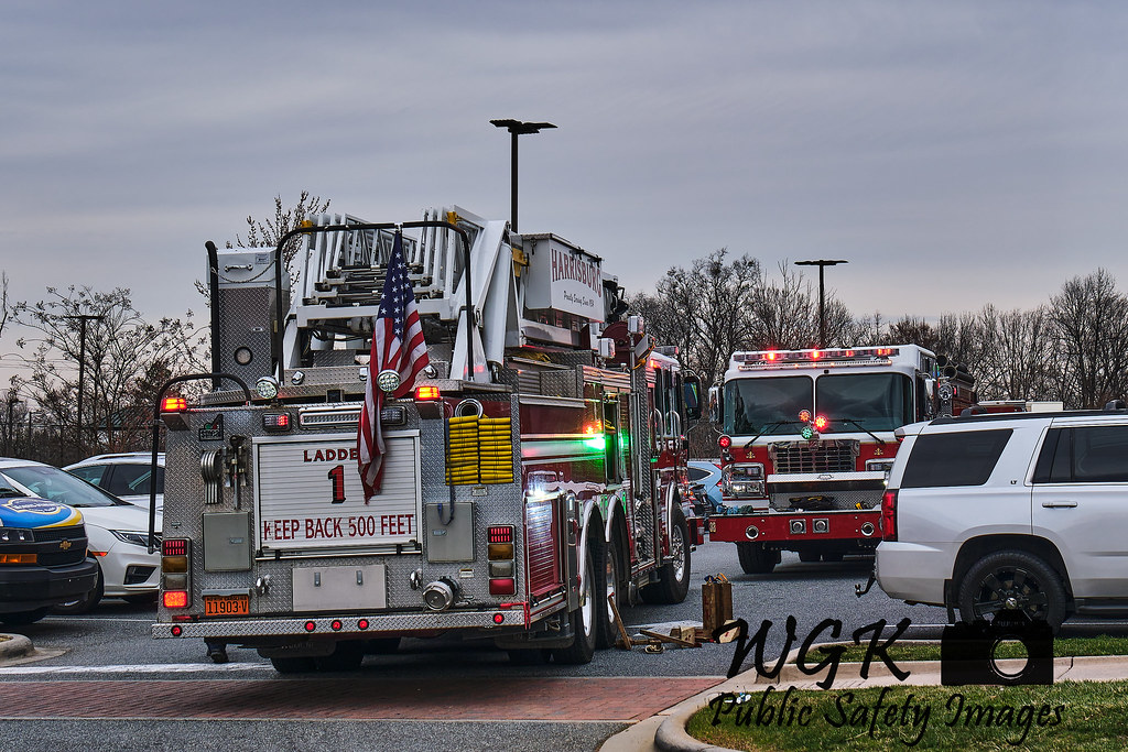 Harrisburg L31 and E32 Harrisburg NC Fire Department Ladde… Flickr