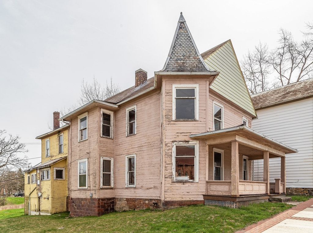 House — New Lexington, Ohio Christopher Riley Flickr