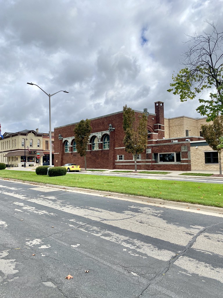 Farmers and Merchants Union Bank, James Street and Dickaso… Flickr