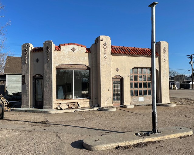 Old Service Station (Sterling, Colorado) a photo on Flickriver