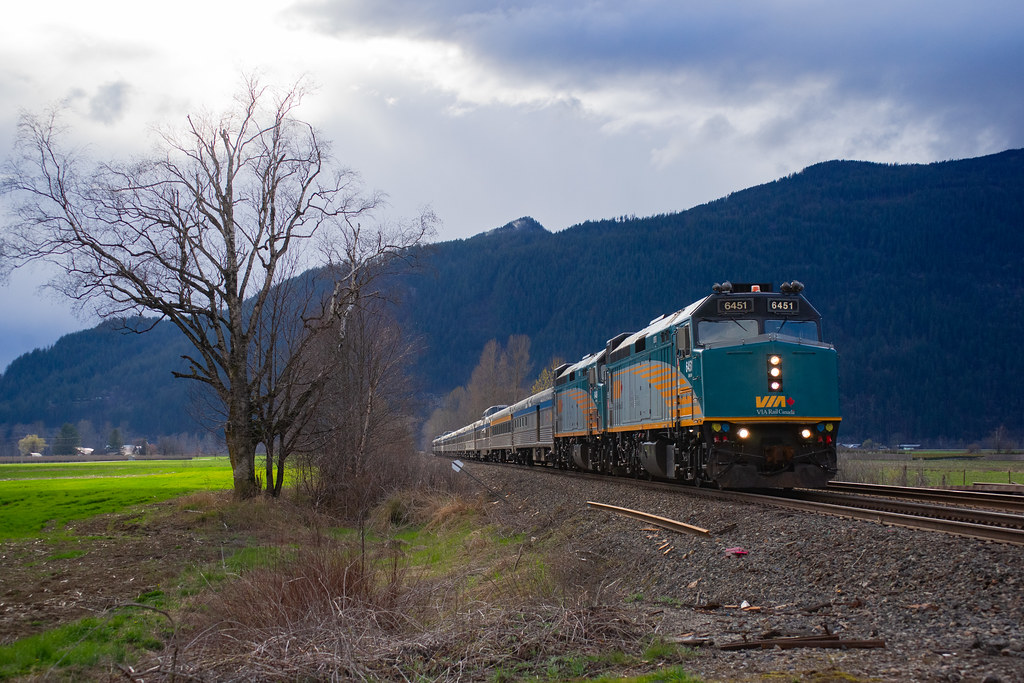 Canadian at Agassiz The 14car Canadian is approaching the… Flickr