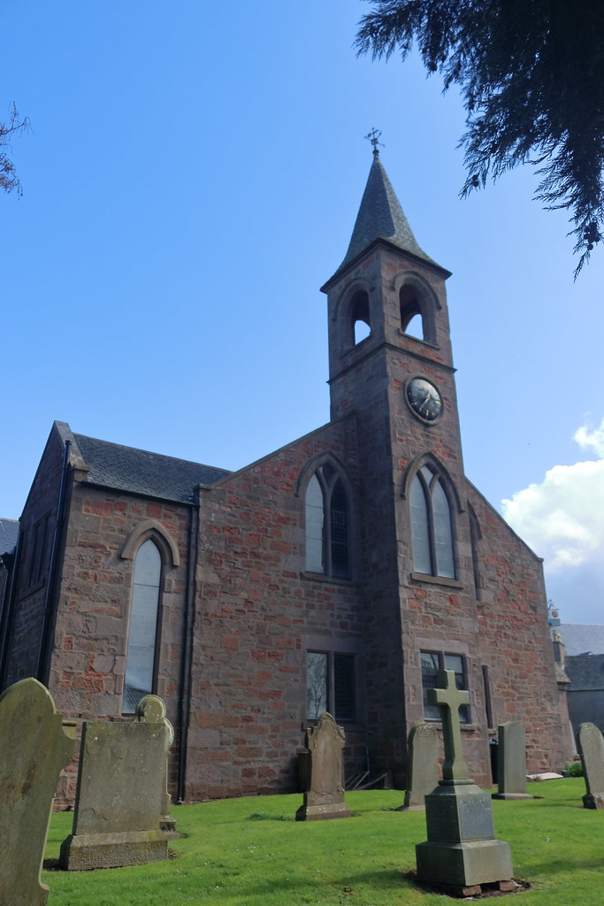 Laurencekirk Parish Church_apr 23_4839 Alan Longmuir. Flickr