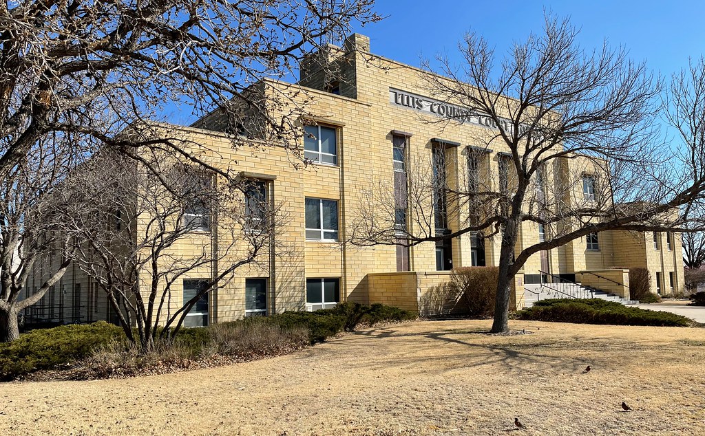 Ellis County Courthouse (Hays, Kansas) This Art Deco court… Flickr