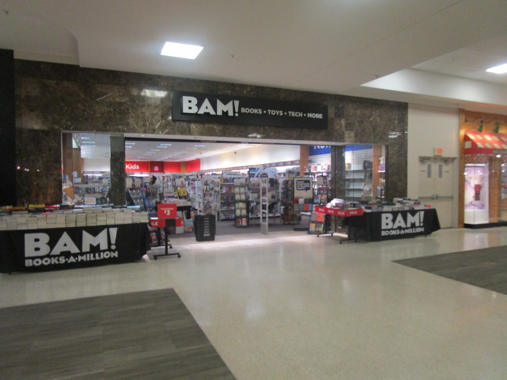 North Hanover Mall Hanover, PA. April 2022. … Flickr