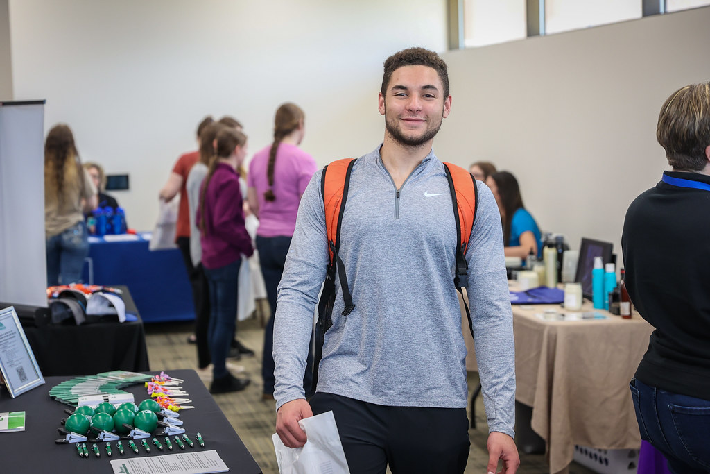 MoraineParkTechnicalCollegeFutureCareerJobFair2023… Flickr