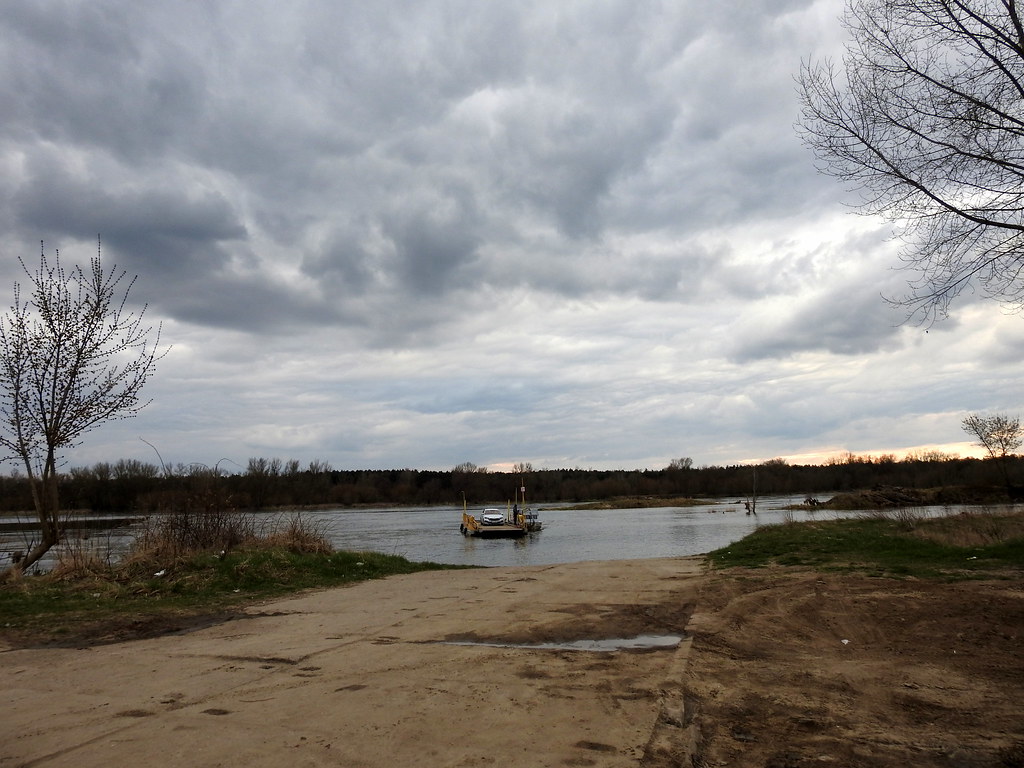 local ferry crossing Alicja Flickr