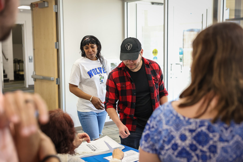 MoraineParkTechnicalCollegeFutureCareerJobFair2023… Flickr