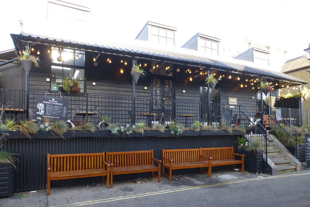 Food Shack, LeighonSea. 2022 High Street, Old Town, Le… Flickr