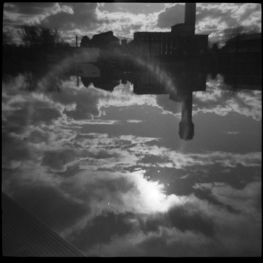 Debonair Ilford HP5+ Kodak Xtol 8mn 20°C _Martin_P_ Flickr