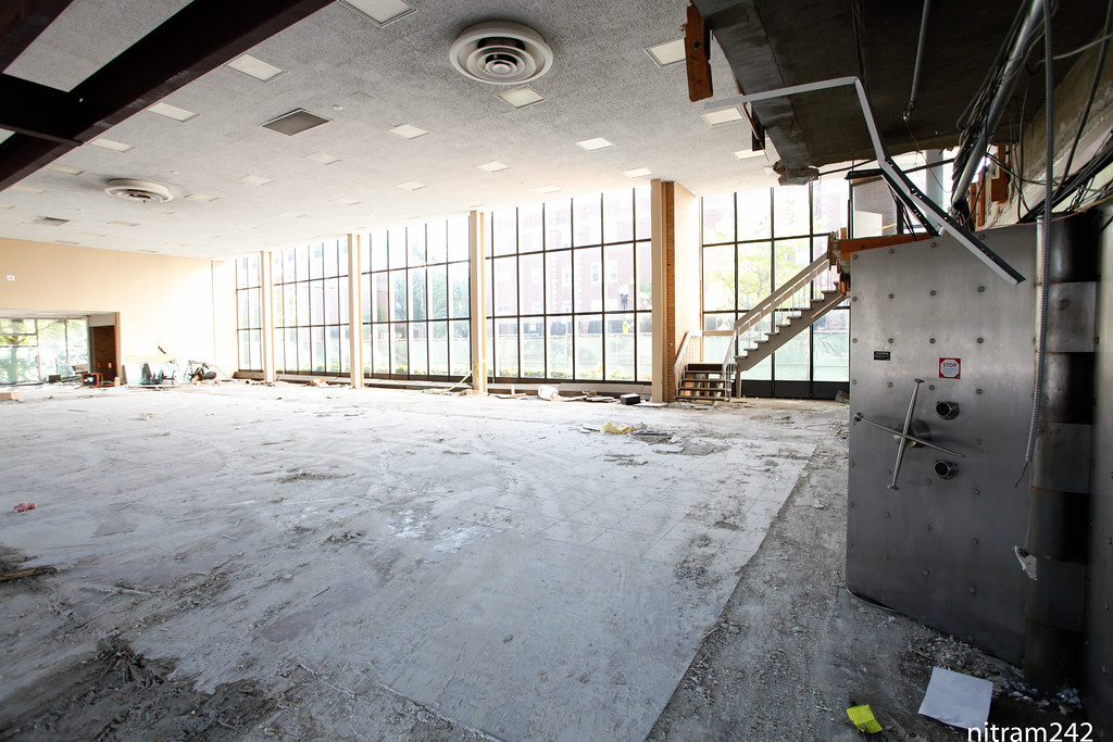 Bank of Ravenswood Old Lobby Nitram242 Flickr