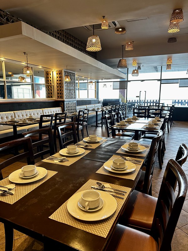 where to eat at manila ocean park Jellybeans in the City