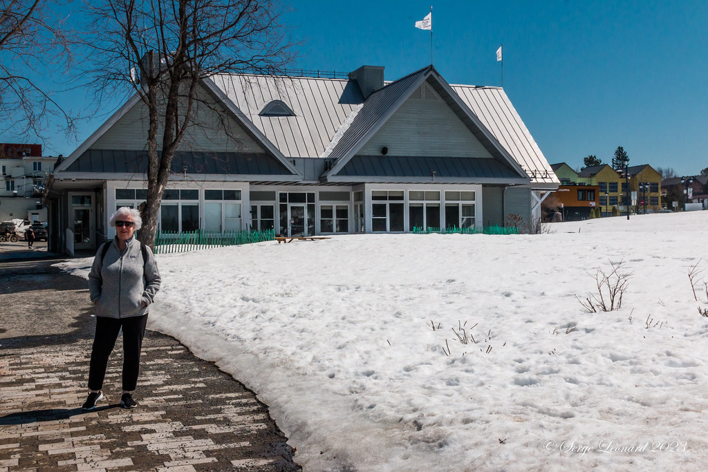 230413 Ville de SainteAgathedesMonts 2761 Place Lagny … Flickr