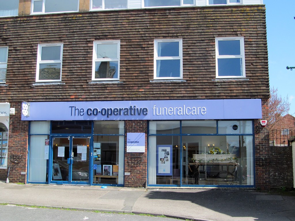 POLEGATE [5] (56 High St. Polegate, BN26 6AD) {NBC} Apr23 Flickr