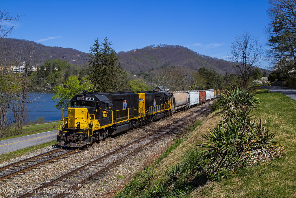 T59 at Lake Junaluska T59 cruises along Lake Junaluska wit… Flickr